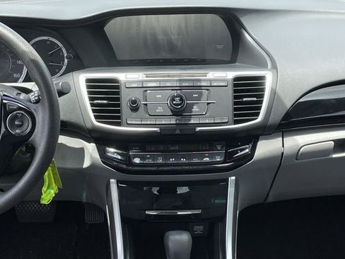 Used 2016 Honda Accord LX image 15