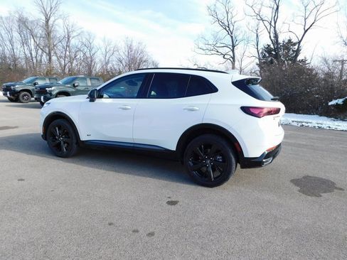 Certified 2025 Buick Envision Sport Touring image 5