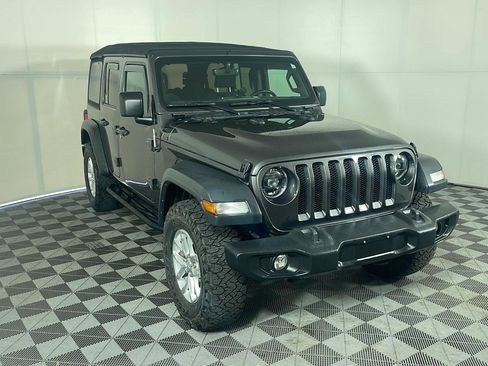 Used 2023 Jeep Wrangler Unlimited Sport AWD/4WD image 4