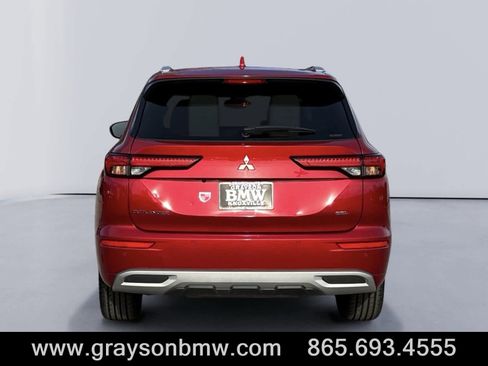 Used 2023 Mitsubishi Outlander SEL image 4