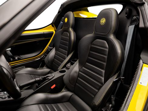 Used 2016 Alfa Romeo 4C Spider image 33