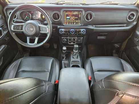 Used 2021 Jeep Wrangler Unlimited Sahara w/ Cold Weather Group AWD/4WD image 22