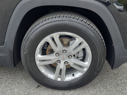 Certified 2022 GMC Terrain SLE w/ Driver Convenience Package image 27