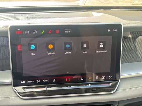 New 2026 Volkswagen Tiguan SE image 29