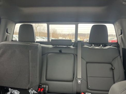 New 2026 GMC Sierra 1500 SLT w/ SLT Convenience Package AWD/4WD image 16