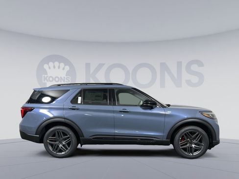 New 2026 Ford Explorer ST-Line w/ ST-Line Street Pack image 8