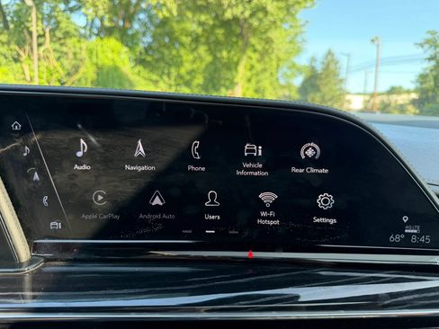 Used 2021 Cadillac Escalade ESV Sport w/ Driver Assist Tech Package AWD/4WD image 25