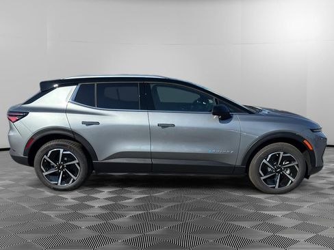 New 2026 Chevrolet Equinox EV LT image 8