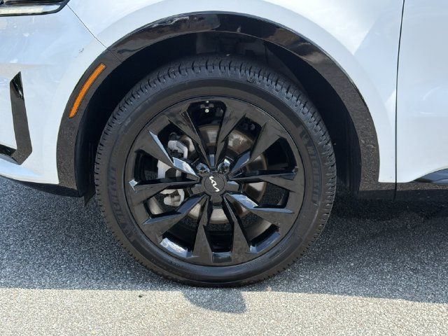 Used 2023 Kia Sorento SX AWD/4WD image 13