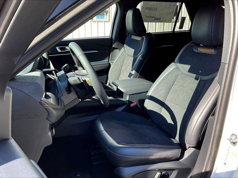 New 2026 Ford Explorer Tremor w/ Tremor Convenience Package image 9