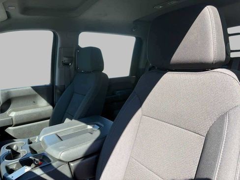 Used 2025 Chevrolet Silverado 3500 W/T image 17