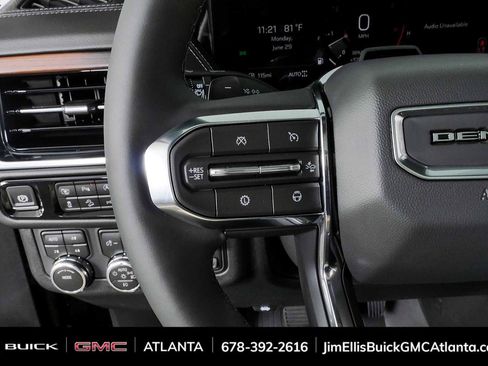 New 2026 GMC Yukon Denali w/ Denali Reserve Package AWD/4WD image 10