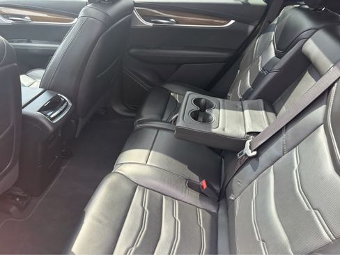 Used 2020 Cadillac XT6 Sport w/ Platinum Package AWD/4WD image 24