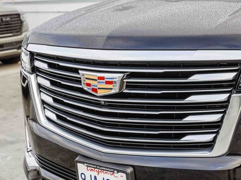 Used 2024 Cadillac Escalade ESV Premium Luxury Platinum AWD/4WD image 5