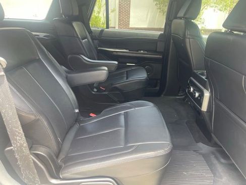 Used 2021 Ford Expedition XLT RWD image 15