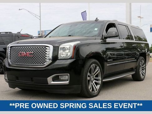 Used 2017 GMC Yukon XL Denali w/ Open Road Package AWD/4WD image 1