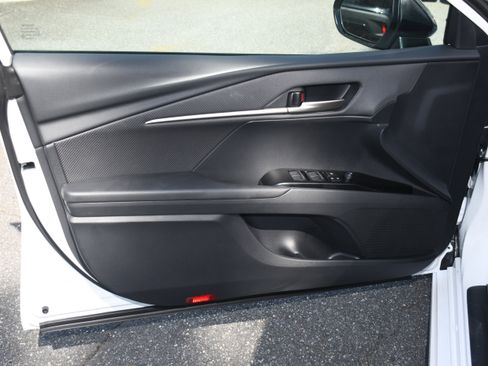 New 2026 Toyota Camry Hybrid image 5