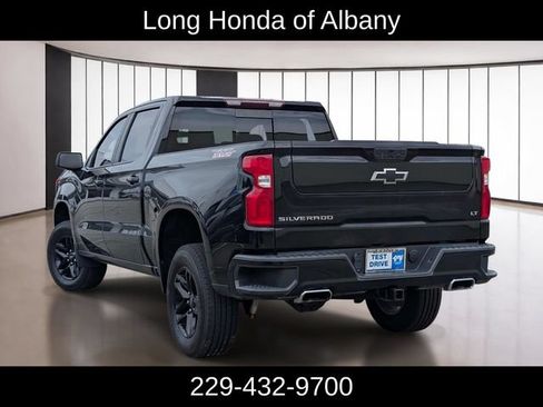 Used 2021 Chevrolet Silverado 1500 LT Trail Boss w/ Convenience Package II AWD/4WD image 8
