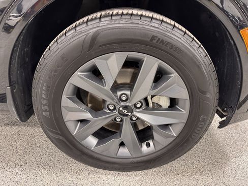 Certified 2024 Kia Sportage SX Prestige image 33