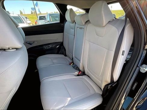 Used 2025 Hyundai Tucson SE image 10