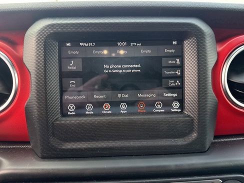 Used 2020 Jeep Gladiator Rubicon image 10