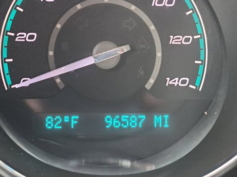 Used 2012 Chevrolet Malibu LTZ image 2