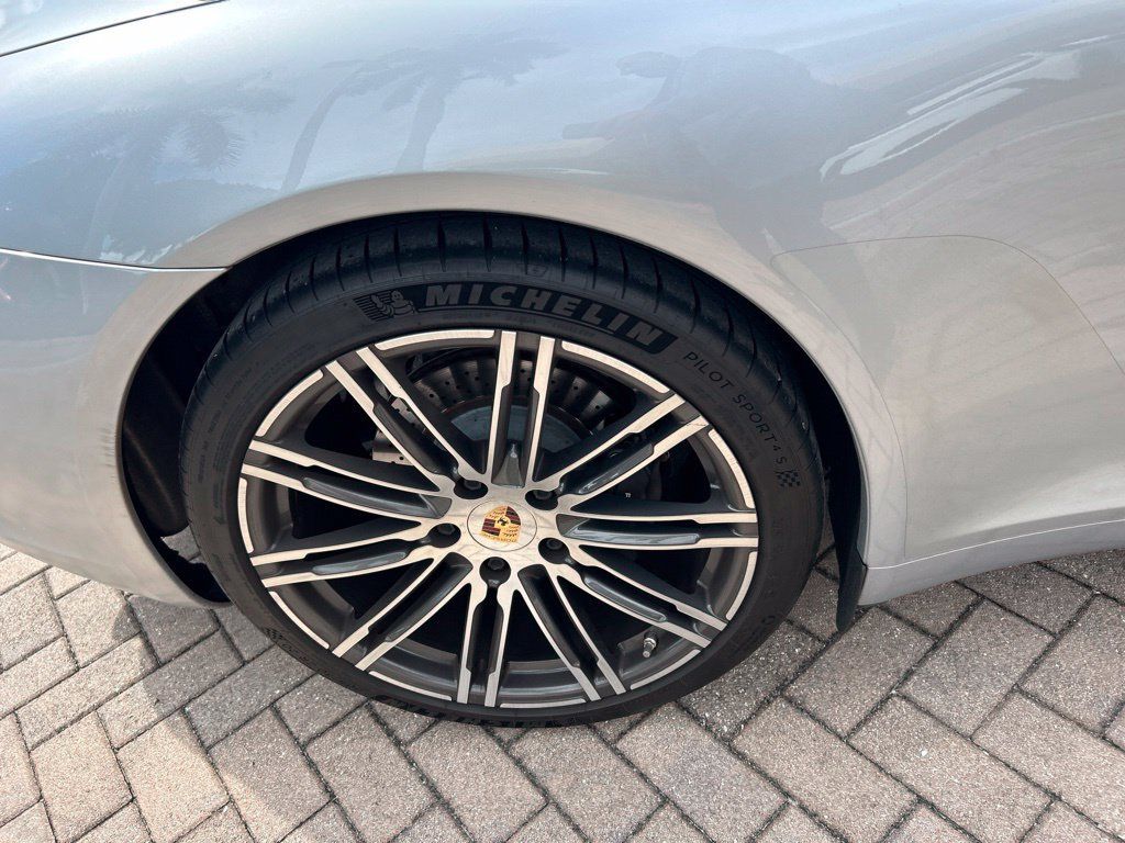 Used 2014 Porsche 911 Carrera 4 AWD/4WD image 10