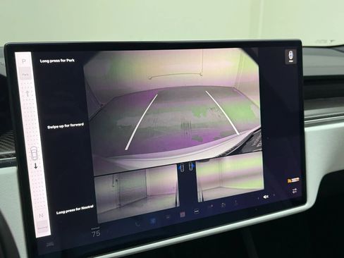 Used 2022 Tesla Model S Plaid image 20