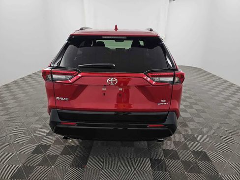 Used 2025 Toyota RAV4 SE AWD/4WD image 6