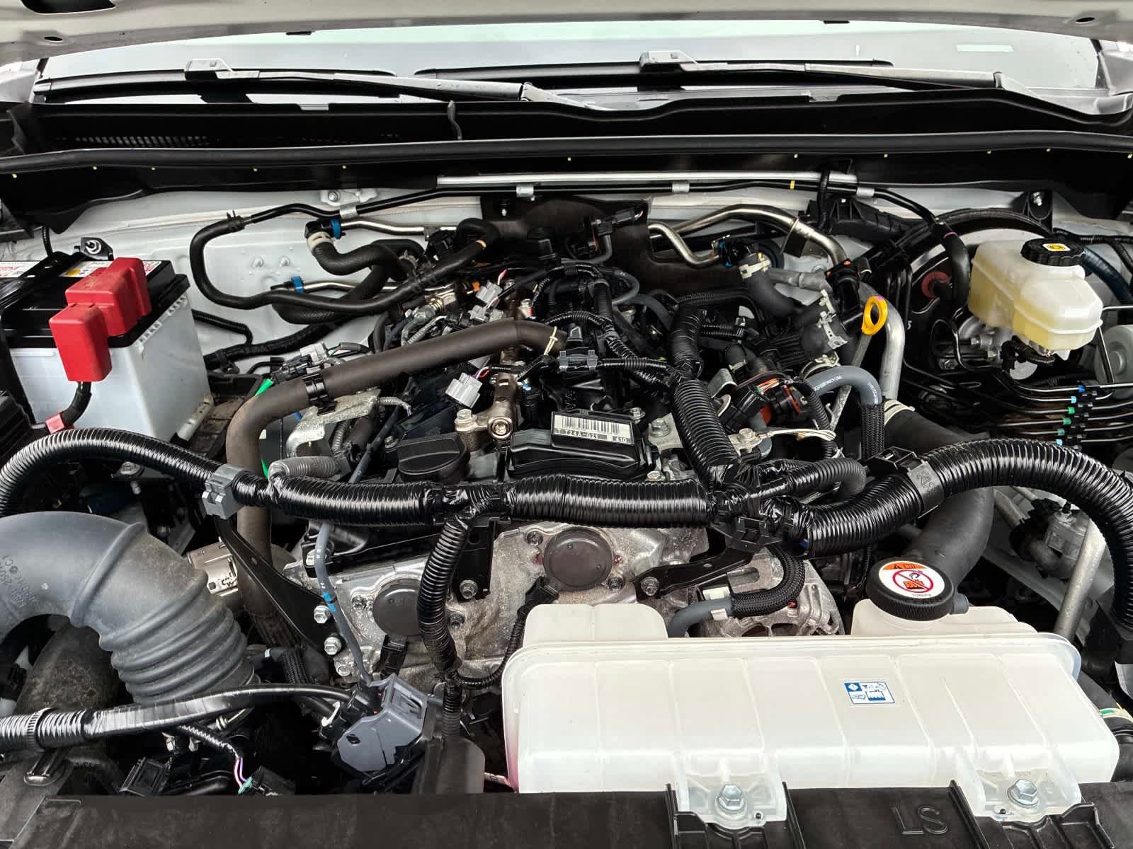 Used 2025 Toyota 4Runner SR5 AWD/4WD image 13