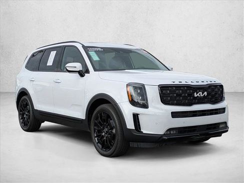 Used 2022 Kia Telluride SX w/ SX Prestige Package AWD/4WD image 3