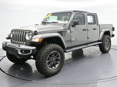 Used 2022 Jeep Gladiator Overland w/ Popular Equipment Package AWD/4WD image 3