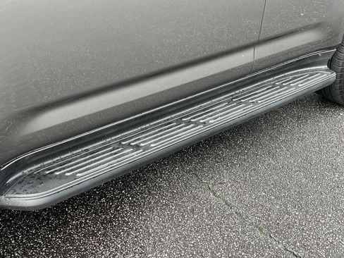 Used 2024 Lexus LX 600 4WD w/ Appearance Package image 39