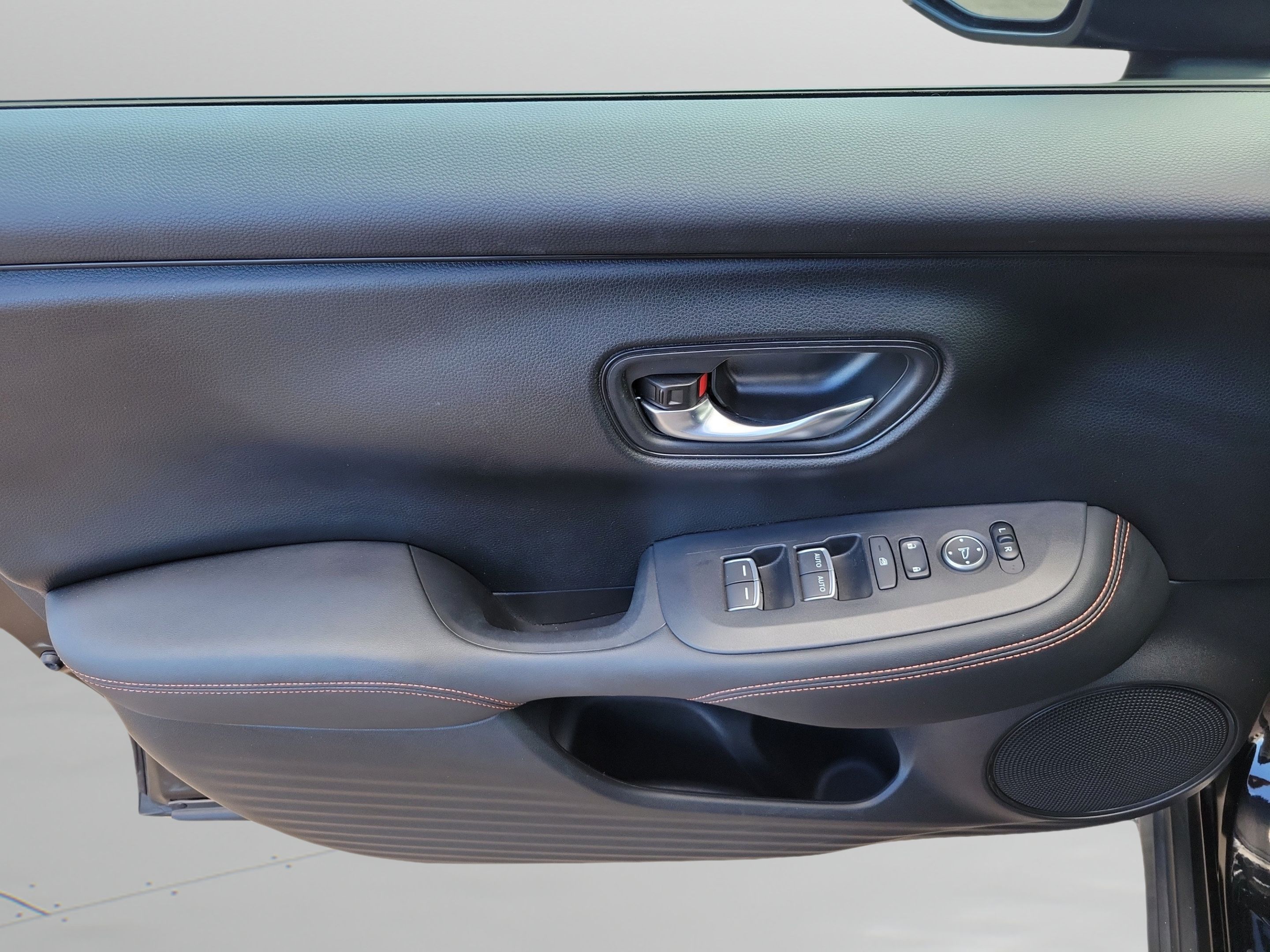 Certified 2024 Honda HR-V Sport image 21