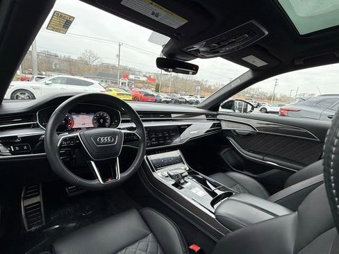 Used 2023 Audi S8 w/ S8 Executive Package image 31