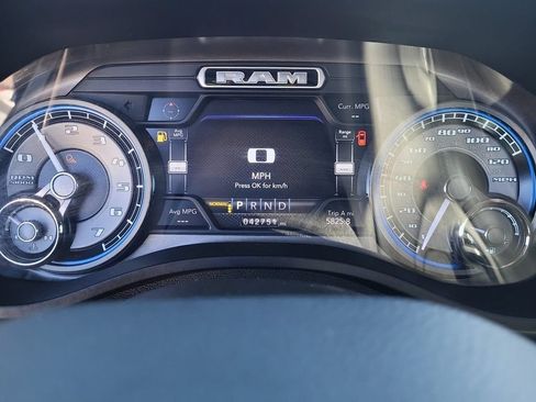 Used 2019 RAM 1500 Limited AWD/4WD image 7