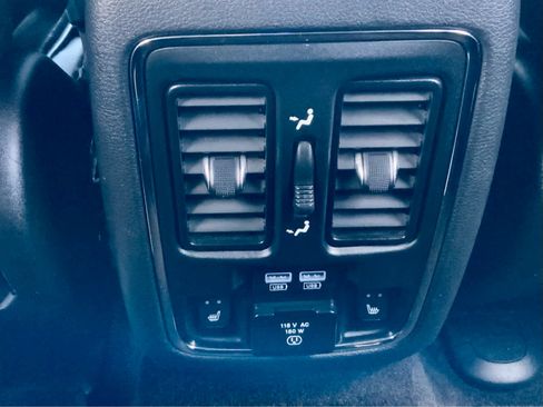 Used 2015 Jeep Grand Cherokee Overland w/ Advanced Technology Group image 50