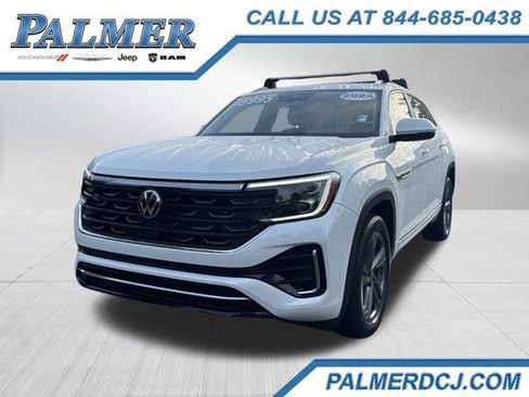 Used 2024 Volkswagen Atlas Cross Sport SEL R-Line AWD/4WD image 1