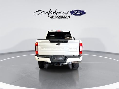 Used 2021 Ford F250 Lariat image 7