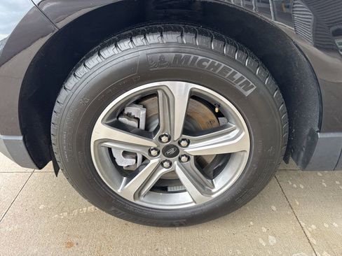 Certified 2024 Ford Edge SEL w/ Convenience Package AWD/4WD image 18