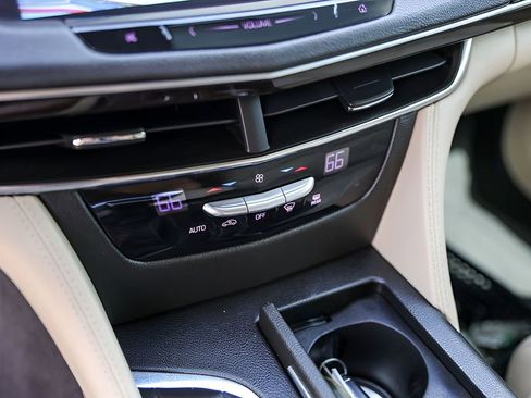 Used 2018 Cadillac CT6 2.0T RWD image 19