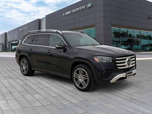 Used 2025 Mercedes-Benz GLS 450 4MATIC image 7