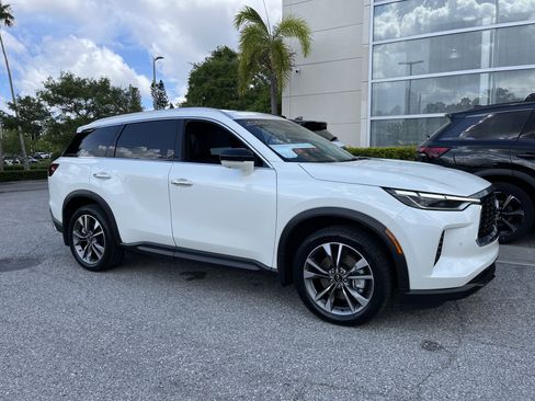Certified 2023 INFINITI QX60 Luxe FWD image 12
