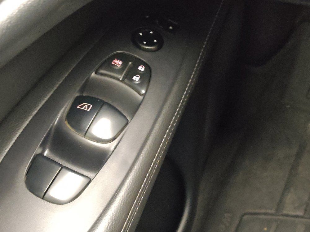 Used 2019 Nissan Pathfinder S AWD/4WD image 27