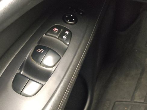 Used 2019 Nissan Pathfinder S AWD/4WD image 27
