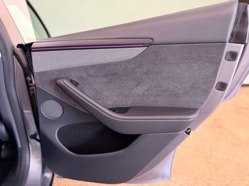 Used 2026 Tesla Model Y AWD image 21