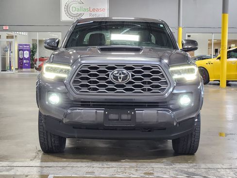 Used 2021 Toyota Tacoma TRD Sport w/ Technology Package RWD image 2