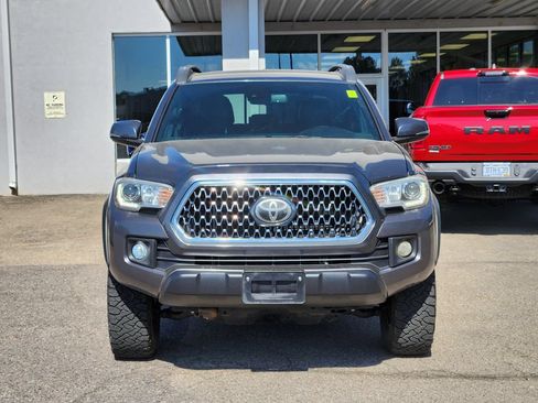 Used 2019 Toyota Tacoma TRD Off-Road w/ Technology Package AWD/4WD image 5