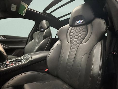 Used 2021 BMW X6 M w/ Executive Package image 9