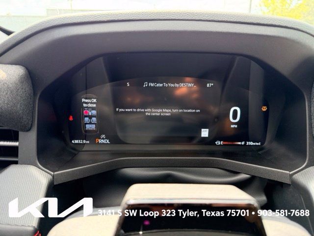 Used 2025 Ford Explorer ST-Line w/ Premium Package RWD image 17
